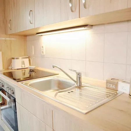 Gemuetliches Ferienhaus In Mit Eigenem Garten *